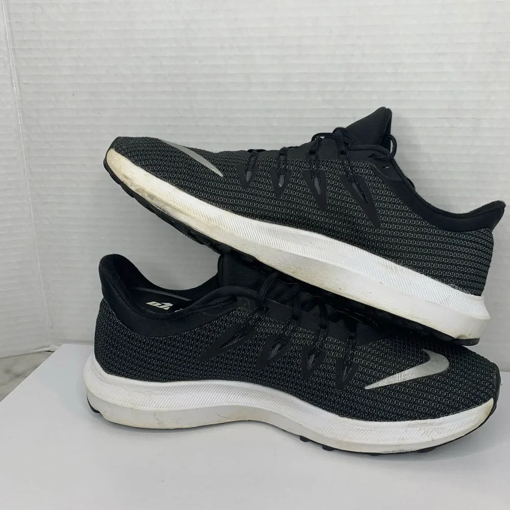 Nike swift running